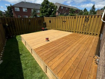 divide of before and after deck staining