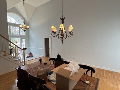 After - Foyer