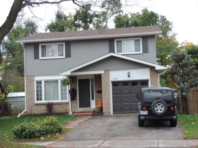 Exterior house painting by CertaPro house painters in Oakville - Burlington, ON