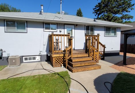 Saskatoon, SK – Stucco Exterior House Painting