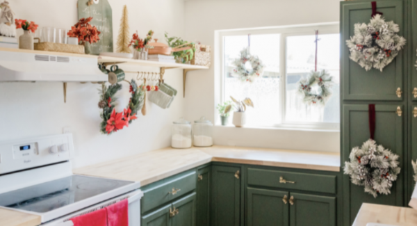 Holiday Decor & Paint Color Ideas