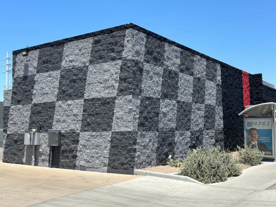 checkerboard pattern painted auto shop exterior Preview Image 3