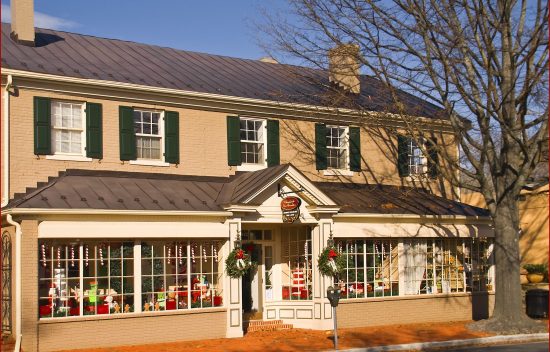 Middleburg storefront