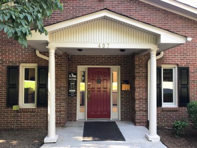 animal hospital exterior