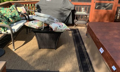 Lounge Area Stain
