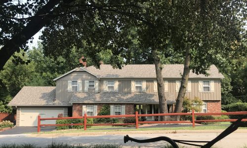 A long and rustic ranch